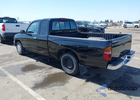 1998 Toyota Tacoma из США, поврежденный, VIN 4TAVL52N9WZ096553